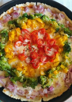 Una foto de 🍕🌈Pizzeta Arcoíris 🌈🍕de harina de arroz 🍚 gluten free