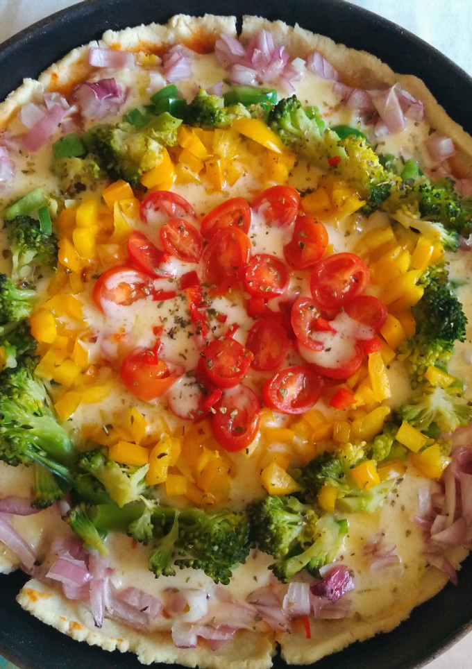 Una foto de 🍕🌈Pizzeta Arcoíris 🌈🍕de harina de arroz 🍚 gluten free