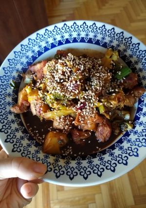 Una foto de Cerdo y brócoli a la oriental
