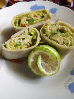 A picture of Chicken avocado salad roll ups.