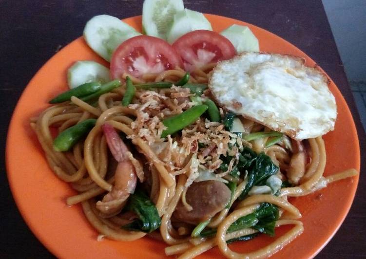 Resep Mie lidi goreng(mie gomak) yang Bikin Ngiler