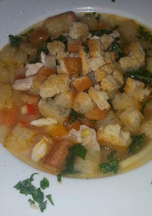 O poză a rețetei Supă de legume cu crutoane.