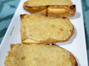Una foto de tostadas al horno