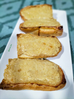 Una foto de Welsh Rarebit -tostada de queso al horno-