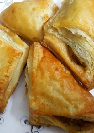 A picture of Potato patties.