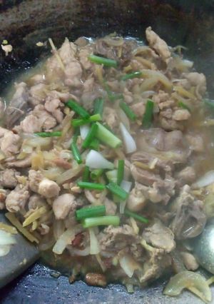 รูปของ ผักไก่ใส่ขิง (สูตรไม่ใส่พริกและเห็ดหูหนู) #เลือกทำกินเอง