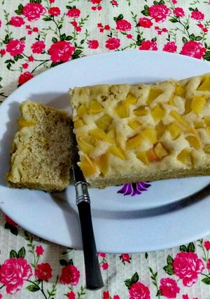 عکسی از دستور کیک هلو بدون فر