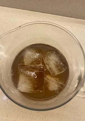 A picture of Lemon iced tea 🍋🧊.