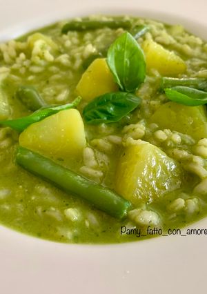 Foto di Risotto Green, pesto di basilico, fagiolini e patate