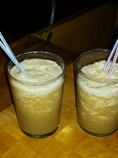 Una foto de Frappuccinos de caramelo con soja de vainilla