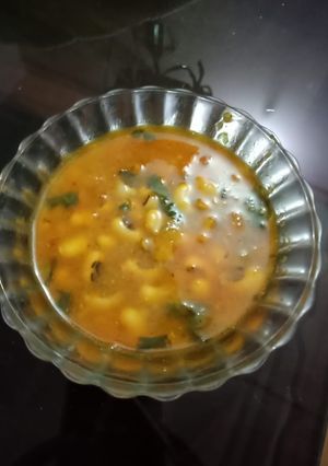 A picture of White lobiya daal.