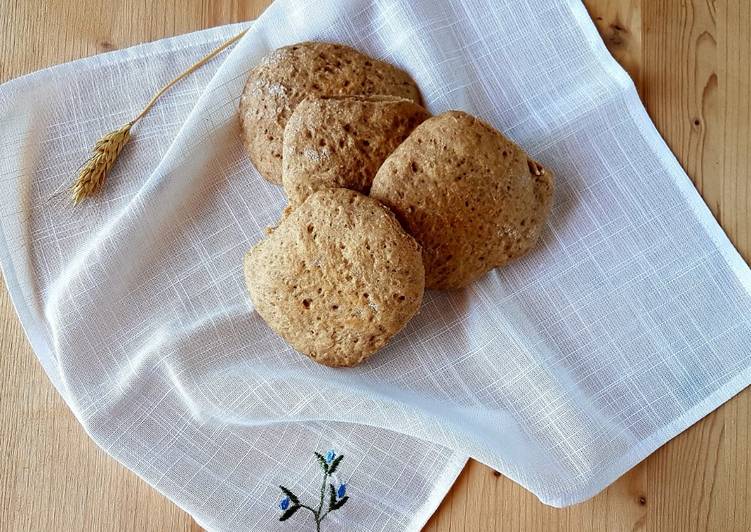Recipe of Favorite Panini semintegrali con farina di farro