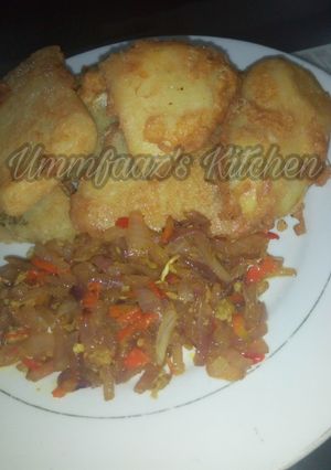 A picture of Golden yam n onion sauce.
