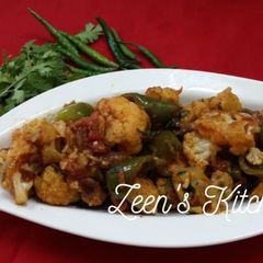 A picture of Gobhi Shimla Mirch Stir Fry.