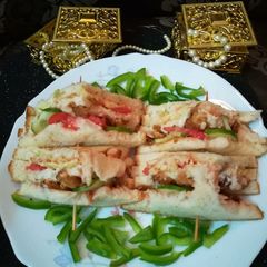 A picture of Fajita shashlik sandwich.