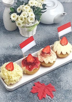 Foto resep 630.Donat merah putih