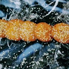 A picture of Rice cookies.