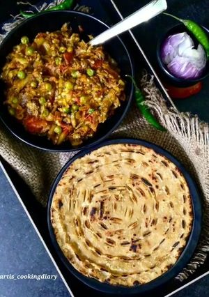 खूबा रोटी और बैंगन का भरता (khooba roti-baingan bhartha recipe in Hindi) रेसिपी मुख्य फोटो