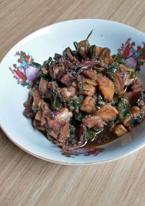 Foto resep Oseng Cumi Asap Cabe Ijo