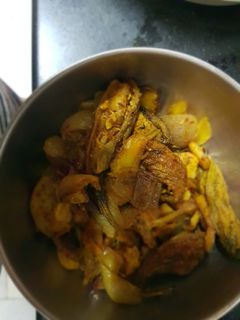 करेला आलू (Karela Aloo recipe in hindi) रेसिपी मुख्य फोटो