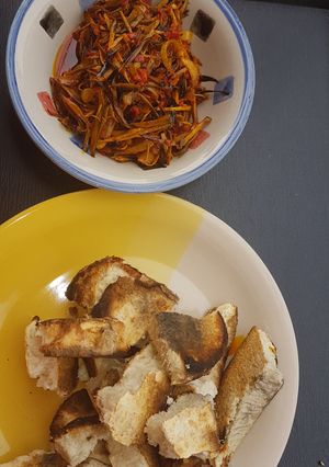 A picture of Roasted yam and ugba.