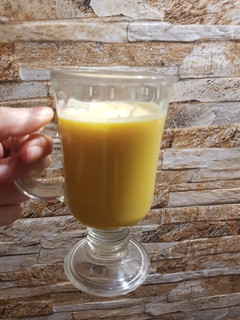 Una foto de Leche con cúrcuma