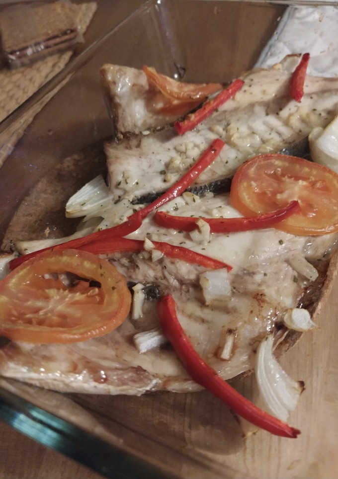 Una foto de 🐟 Dorada al horno con verduras