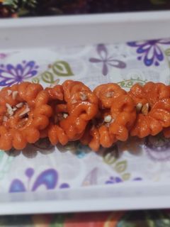 इमरती (Imarti recipe in hindi) रेसिपी मुख्य फोटो