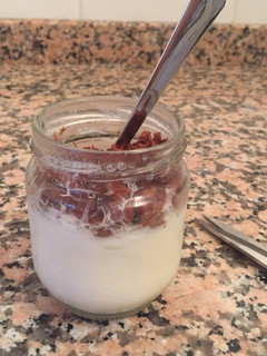 Una foto de Yogurt Adones vegano