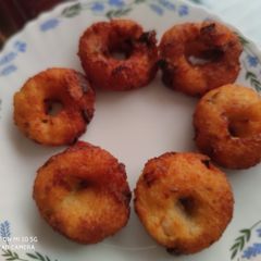 A picture of Leftover Rice Pakoda.