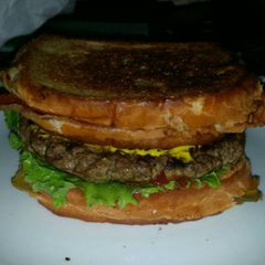 A picture of "The Heart Stopper" Burger.