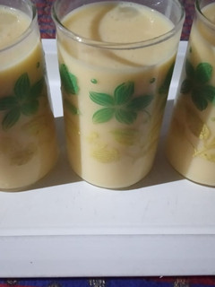 A picture of Mango shake.