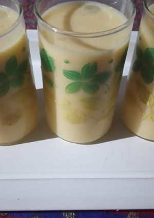 A picture of Mango shake.