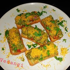 A picture of Chatpata Masala Rusk.