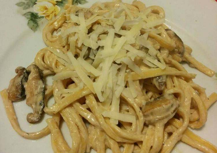 》 Macarrão shitake ao shoyu e creme de leite - Gozhowgos