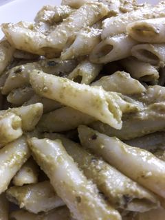 Una foto de Macarrones al Pesto Genoves