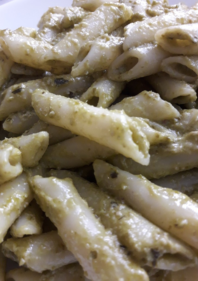 Una foto de Macarrones al Pesto Genoves