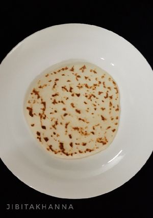 A picture of Soft Roti/ Flat Bread or no yeast no oven Pita Bread.