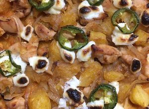 Una foto de Pizza tropical saludable