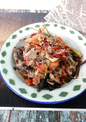 Foto resep Ikan Salem Bumbu Tomat