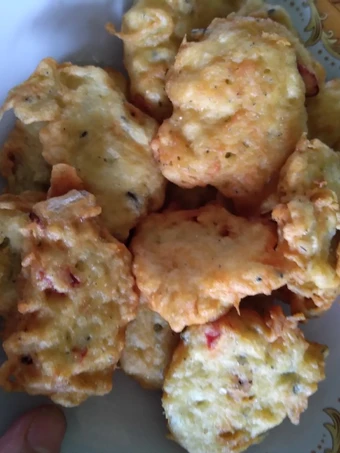 Langkah Mudah untuk Membuat Resep Bakwan teri nasi yang Sempurna Anti Ribet, Bisa Manjain Lidah