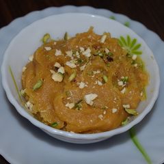 A picture of Besan Halwa.
