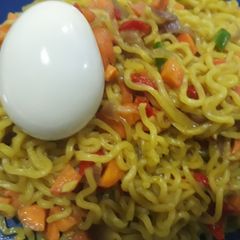 A picture of Garnished noddles.