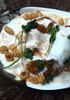A picture of Dahi Vada.