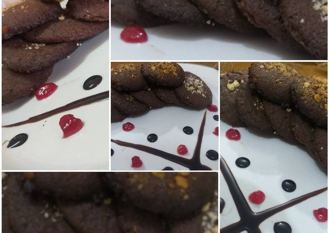 Nutty chocolate cookies without oven