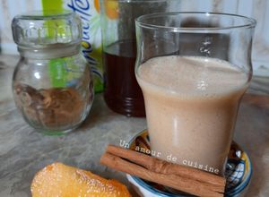 Une photo de Jus de Kaki à la Cannelle et au Miel 🍹