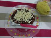 Una foto de salsa de longaniza