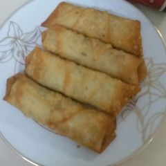 A picture of Spring rolls.