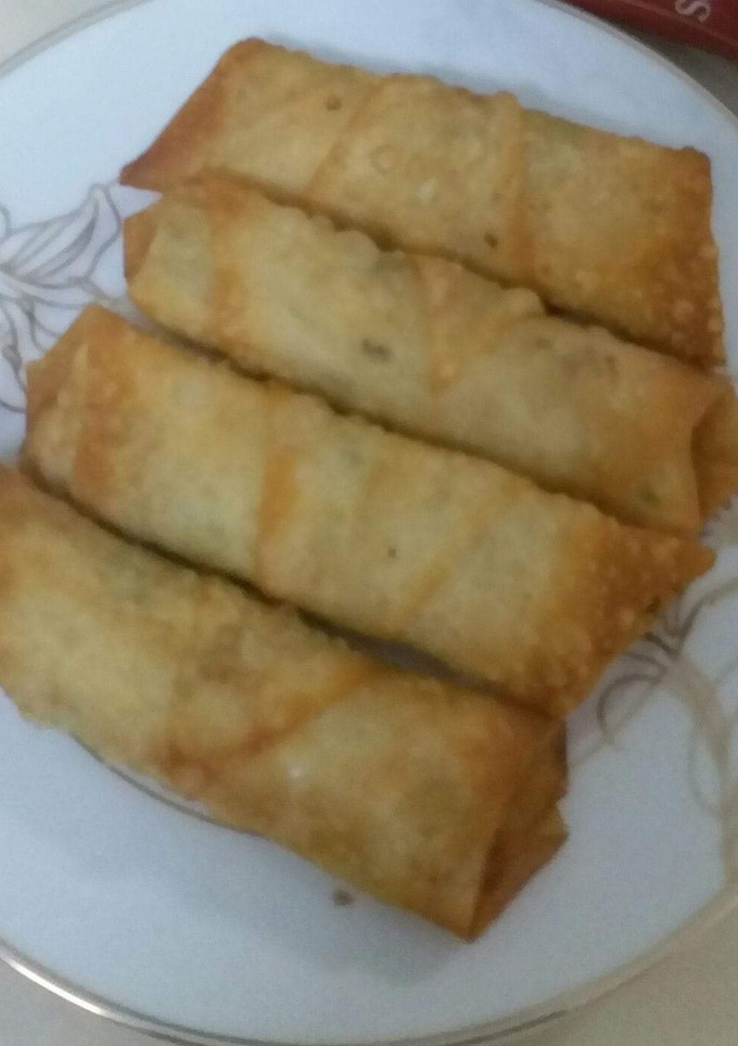 A picture of Spring rolls.