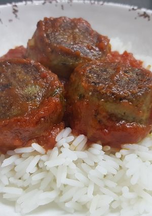 Una foto de Albóndigas de berenjena con salsa filetto